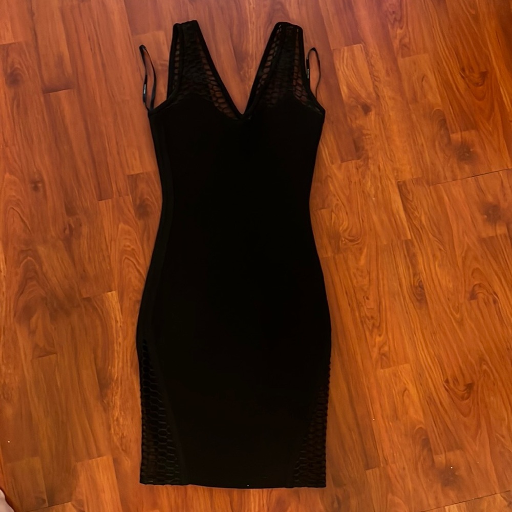 Dress - Picture 4 of 9
